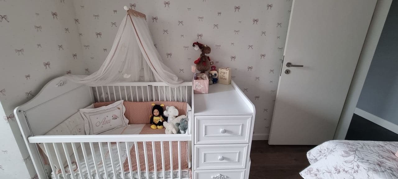 Çilek Romantica Büyüyen Bebek Karyolası